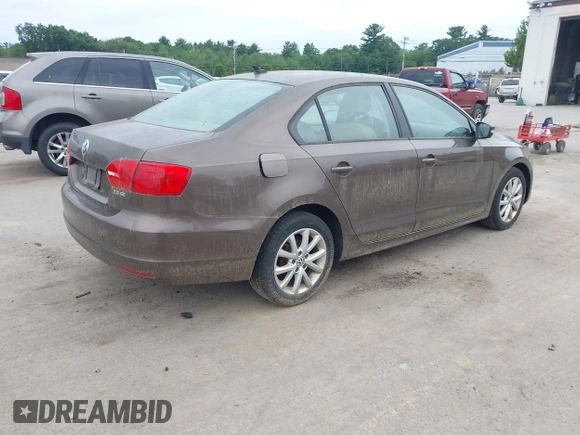 2012 Volkswagen Jetta SE z VIN 3VWDP7AJ7CM072695, wystawiony jako IAAI lot #42616264 z przebiegiem 220 296 mil mil oraz . Historia ofert i sprzedaży dostępna na DreamBid. Obrazek 4.