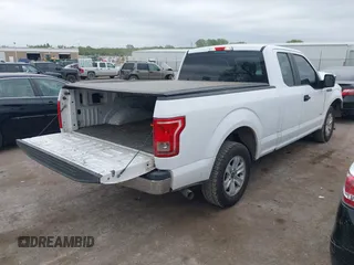 2016 Ford F-150 XL with VIN 1FTEX1CP1GKF97416, listed as a IAAI auction lot 42064123 with 189,214 mi miles and . Bid and sale history available at DreamBid. Image 4.
