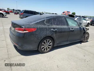 2016 Kia Optima LX z VIN 5XXGT4L33GG070751, wystawiony jako Copart lot #55944535 z przebiegiem 191 694 mil mil oraz Szkoda całkowita • Salvage title. Historia ofert i sprzedaży dostępna na DreamBid. Obrazek 3.
