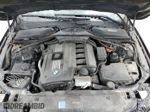 2010 BMW 5 Series 528i xDrive with VIN WBANV1C58AC389651, listed as a Copart auction lot 54332175 with 164,962 mi miles and Clean Title. Bid and sale history available at carsss.com. Image 11.