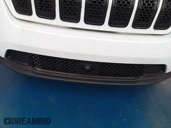 2021 Jeep Cherokee Latitude with VIN 1C4PJMCBXMD198312, listed as a IAAI auction lot 42737697 with 51,228 mi miles and . Bid and sale history available at DreamBid. Image 28.