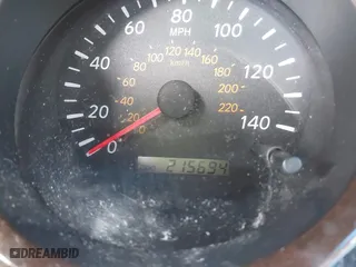 2003 Toyota Highlander with VIN JTEHF21A330140984, listed as a IAAI auction lot 42060638 with 215,694 mi miles. Bid and sale history available at carsss.com. Image 7.