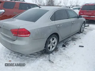 2012 Volkswagen Passat SE с VIN 1VWBH7A3XCC097453, выставлен на аукционе IAAI как лот 41623676 с пробегом 155 721 миль миль и . История ставок и продаж доступна на DreamBid. Изображение 4.