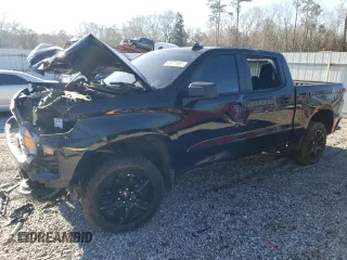 2024 Chevrolet Silverado 1500 Custom Trail Boss with VIN 3GCUDCED8RG411528, listed as a Copart auction lot 45971965 with 16,829 mi miles and Salvage Title. Bid and sale history available at carsss.com. Image 1.