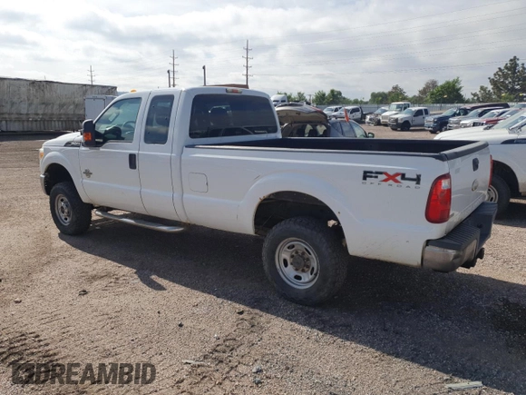 2011 Ford F-250 XL z VIN 1FT7X2BTXBEC55936, wystawiony jako Copart lot #61014275 z przebiegiem 199 882 mil mil oraz Czysty tytuł • Clean title. Historia ofert i sprzedaży dostępna na DreamBid. Obrazek 2.