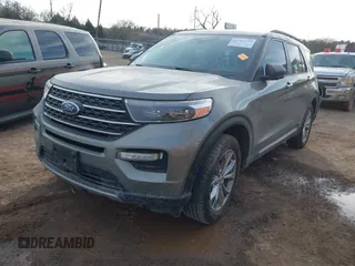 2020 Ford Explorer XLT with VIN 1FMSK8DHXLGC45686, listed as a IAAI auction lot 41767725 with 51,226 mi miles and . Bid and sale history available at DreamBid. Image 2.