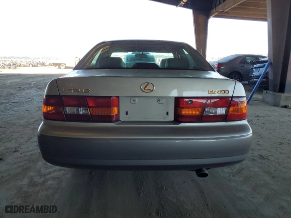 1999 Lexus ES 300 Luxury Sport Sdn with VIN JT8BF28G0X0230506, listed as a Copart auction lot 46377375 with 103,192 mi miles and Clean Title. Bid and sale history available at carsss.com. Image 6.