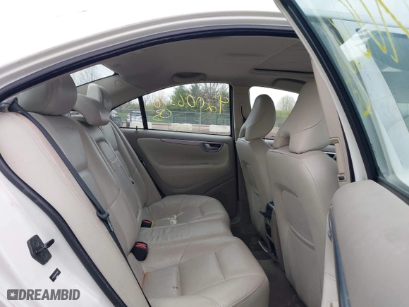2009 Volvo S60 2.5T with VIN YV1RS592092720882, listed as a IAAI auction lot 42006676 with 143,647 mi miles. Bid and sale history available at carsss.com. Image 8.