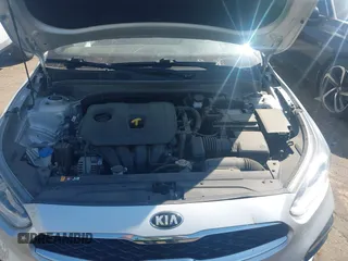 2020 Kia Forte EX z VIN 3KPF54AD2LE209899, wystawiony jako IAAI lot #42032590 z przebiegiem 136 554 mil mil oraz . Historia ofert i sprzedaży dostępna na DreamBid. Obrazek 10.