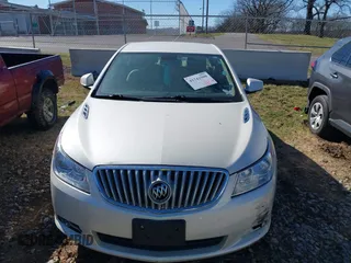 2011 Buick LaCrosse CXL with VIN 1G4GC5GD1BF141084, listed as a IAAI auction lot 41742500 with 198,657 mi miles. Bid and sale history available at carsss.com. Image 6.