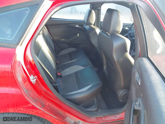 2015 Ford Focus ST with VIN 1FADP3L98FL207998, listed as a IAAI auction lot 41880849 with 203,571 mi miles. Bid and sale history available at carsss.com. Image 8.