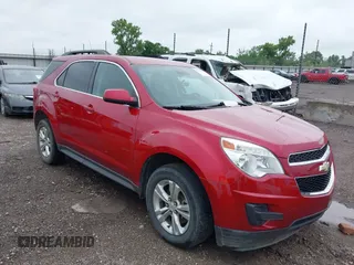 2013 Chevrolet Equinox LT z VIN 1GNALDEK9DZ101110, wystawiony jako IAAI lot #42388937 z przebiegiem 141 107 mil mil oraz . Historia ofert i sprzedaży dostępna na DreamBid. Obrazek 1.
