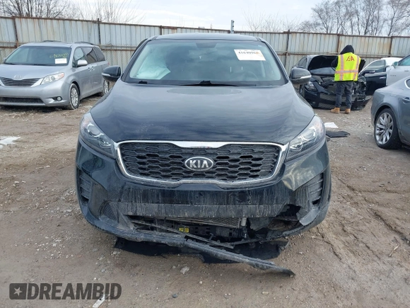2020 Kia Sorento LX with VIN 5XYPGDA30LG638712, listed as a IAAI auction lot 41640969 with 62,197 mi miles and . Bid and sale history available at carsss.com. Image 12.