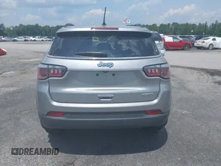2020 Jeep Compass Altitude z VIN 3C4NJCBB1LT234979, wystawiony jako IAAI lot #41872466 z przebiegiem 37 827 mil mil oraz . Historia ofert i sprzedaży dostępna na DreamBid. Obrazek 16.