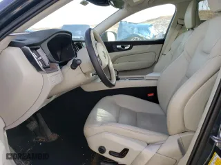 2021 Volvo XC60 Momentum with VIN YV4102DK8M1827706, listed as a Copart auction lot 88576765 with 6,008 mi miles and Salvage Title. Bid and sale history available at carsss.com. Image 7.