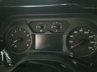 2023 Chevrolet Camaro 2LT z VIN 1G1FD1RS3P0128342, wystawiony jako Copart lot #82354134 z przebiegiem Nie podano mil oraz Nie do naprawy • Non repairable. Historia ofert i sprzedaży dostępna na DreamBid. Obrazek 9.