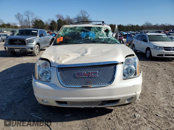 2013 GMC Yukon Denali with VIN 1GKS2EEF3DR327396, listed as a Copart auction lot 47887205 with 154,095 mi miles and Clean Title. Bid and sale history available at carsss.com. Image 5.