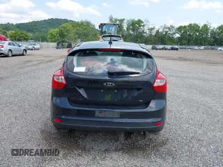 2014 Ford Focus SE с VIN 1FADP3K25EL421334, выставлен на аукционе IAAI как лот 42423083 с пробегом 108 687 миль миль и . История ставок и продаж доступна на DreamBid. Изображение 17.
