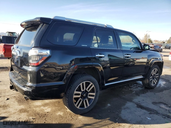 2018 Toyota 4Runner SR5 with VIN JTEBU5JR0J5598324, listed as a Copart auction lot 46661455 with 111,187 mi miles and Salvage Title. Bid and sale history available at carsss.com. Image 3.