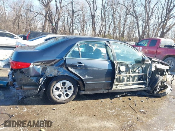 2005 Honda Accord LX z VIN 1HGCM56465A043558, wystawiony jako IAAI lot #41093521 z przebiegiem 190 731 mil mil oraz . Historia ofert i sprzedaży dostępna na DreamBid. Obrazek 14.