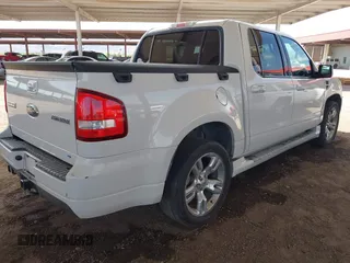 2008 Ford Explorer Sport Trac z VIN 1FMEU23898UB07913, wystawiony jako IAAI lot #42633369 z przebiegiem 97 191 mil mil oraz . Historia ofert i sprzedaży dostępna na DreamBid. Obrazek 4.