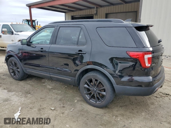 2017 Ford Explorer XLT with VIN 1FM5K8D88HGD20051, listed as a Copart auction lot 52069405 with 114,931 mi miles and Salvage Title. Bid and sale history available at DreamBid. Image 2.