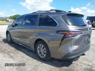 2023 Toyota Sienna XLE с VIN 5TDYSKFC4PS076631, выставлен на аукционе IAAI как лот 42527538 с пробегом 20 123 миль миль и . История ставок и продаж доступна на DreamBid. Изображение 3.