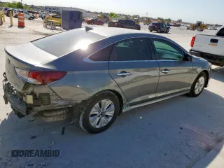 2018 Hyundai Sonata SE with VIN KMHE24L32JA079692, listed as a Copart auction lot 52740095 with 100,320 mi miles and Salvage Title. Bid and sale history available at DreamBid. Image 3.