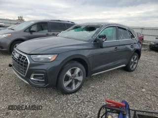 2024 Audi Q5 Premium with VIN WA1ABAFY2R2070404, listed as a Copart auction lot 77515944 with 0 mi miles and Salvage Title. Bid and sale history available at carsss.com. Image 1.