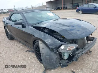 2012 Ford Mustang V6 with VIN 1ZVBP8EM2C5286789, listed as a IAAI auction lot 41558181 with 162,287 mi miles and . Bid and sale history available at carsss.com. Image 18.