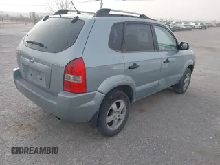 2007 Hyundai Tucson GLS with VIN KM8JM12B37U587239, listed as a IAAI auction lot 41787475 with 215,772 mi miles. Bid and sale history available at carsss.com. Image 4.