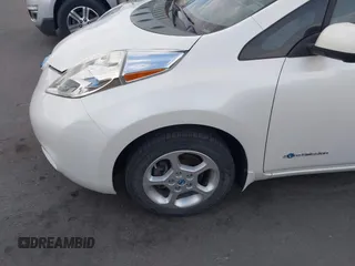 2013 Nissan LEAF SL with VIN 1N4AZ0CP2DC411719, listed as a IAAI auction lot 42455433 with 70,701 mi miles and . Bid and sale history available at DreamBid. Image 6.