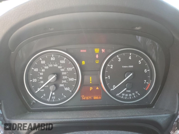 2011 BMW 3 Series 328i xDrive z VIN WBAPK5G56BNN30256, wystawiony jako Copart lot #56386585 z przebiegiem 141 571 mil mil oraz Szkoda całkowita • Salvage title. Historia ofert i sprzedaży dostępna na DreamBid. Obrazek 9.