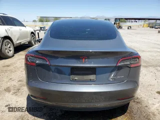 2022 Tesla Model 3 Long Range z VIN 5YJ3E1EBXNF263832, wystawiony jako Copart lot #57177445 z przebiegiem Nie podano mil oraz Szkoda całkowita • Salvage title. Historia ofert i sprzedaży dostępna na DreamBid. Obrazek 6.