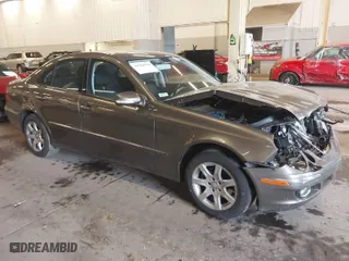 2008 Mercedes-Benz E-Class 3.0L with VIN WDBUF22X68B235717, listed as a IAAI auction lot 41504938 with 35,487 mi miles. Bid and sale history available at carsss.com. Image 1.