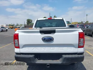 2024 Ford Ranger XL z VIN 1FTER4BH5RLE31600, wystawiony jako IAAI lot #42558737 z przebiegiem 11 117 mil mil oraz . Historia ofert i sprzedaży dostępna na DreamBid. Obrazek 16.