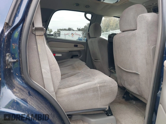2002 Chevrolet Tahoe LS with VIN 1GNEC13T92R201832, listed as a IAAI auction lot 41896370 with 262,491 mi miles and . Bid and sale history available at DreamBid. Image 8.