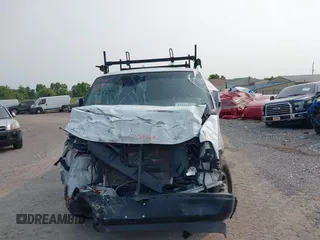 2020 Chevrolet City Express Cargo z VIN 1GCZGGFG4L1249514, wystawiony jako IAAI lot #42252241 z przebiegiem 50 mil mil oraz . Historia ofert i sprzedaży dostępna na DreamBid. Obrazek 12.