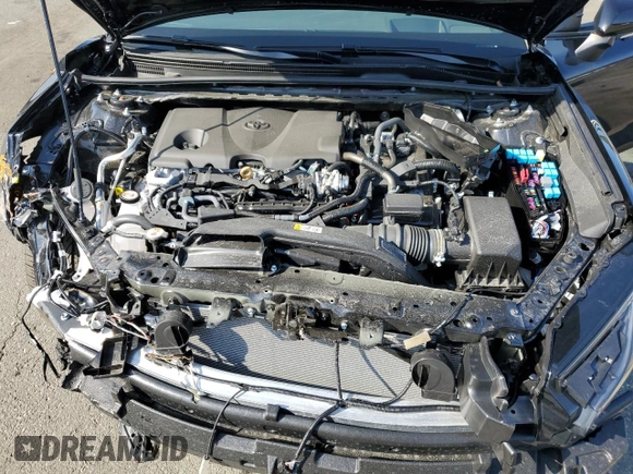 2025 Toyota Camry LE z VIN 4T1DBADK5SU015503, wystawiony jako Copart lot #51480665 z przebiegiem 3 525 mil mil oraz Szkoda całkowita • Salvage title. Historia ofert i sprzedaży dostępna na DreamBid. Obrazek 11.