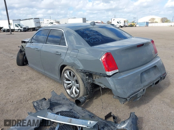 2019 Chrysler 300 Touring with VIN 2C3CCAAG0KH651296, listed as a IAAI auction lot 41177923 with 89,619 mi miles. Bid and sale history available at carsss.com. Image 3.