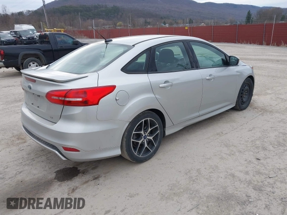 2015 Ford Focus SE с VIN 1FADP3F24FL297665, выставлен на аукционе IAAI как лот 41893672 с пробегом 105 719 миль миль и . История ставок и продаж доступна на DreamBid. Изображение 4.