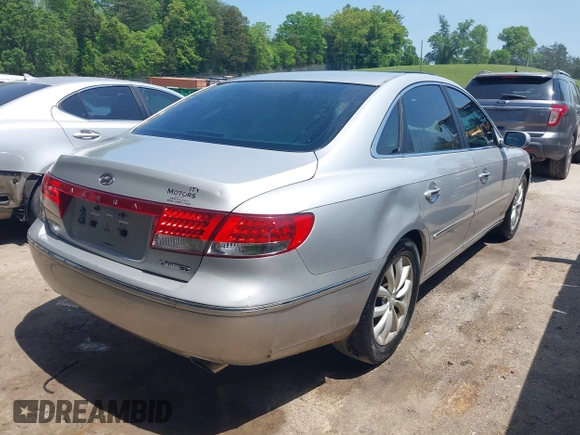 2006 Hyundai Azera SE with VIN KMHFC46F26A047498, listed as a IAAI auction lot 42093355 with 175,168 mi miles and . Bid and sale history available at DreamBid. Image 4.