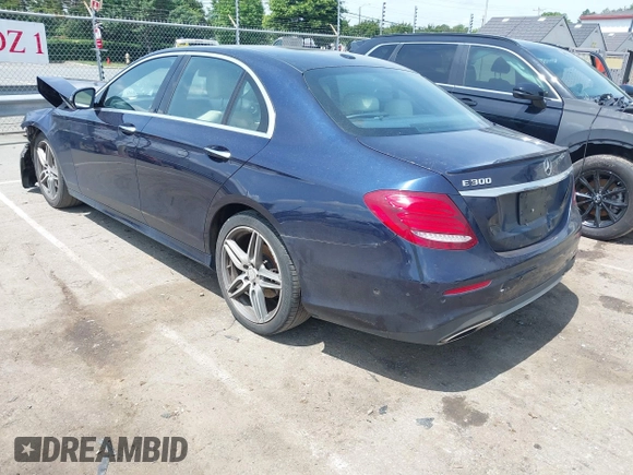 2017 Mercedes-Benz E 300 Luxury с VIN WDDZF4JB3HA155487, выставлен на аукционе IAAI как лот 42509860 с пробегом 103 974 миль миль и . История ставок и продаж доступна на DreamBid. Изображение 3.