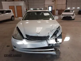 2005 Lexus ES 330 with VIN JTHBA30G955076779, listed as a IAAI auction lot 41622673 with 209,363 mi miles. Bid and sale history available at carsss.com. Image 12.