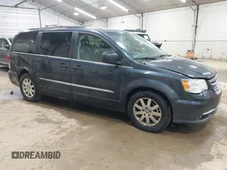 2014 Chrysler Town & Country Touring z VIN 2C4RC1BG8ER138638, wystawiony jako IAAI lot #42319367 z przebiegiem 255 373 mil mil oraz . Historia ofert i sprzedaży dostępna na DreamBid. Obrazek 1.