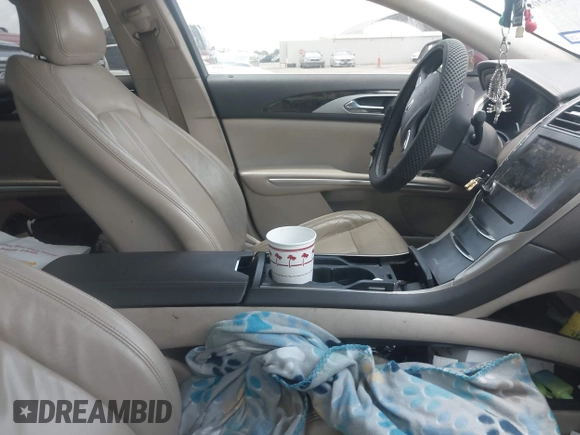 2016 Lincoln MKZ Hybrid with VIN 3LN6L2LU1GR632328, listed as a IAAI auction lot 42534365 with 190,763 mi miles and . Bid and sale history available at DreamBid. Image 5.