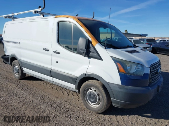2016 Ford Transit Cargo z VIN 1FTYE1YM2GKB18602, wystawiony jako IAAI lot #41091180 z przebiegiem 143 262 mil mil oraz . Historia ofert i sprzedaży dostępna na DreamBid. Obrazek 1.