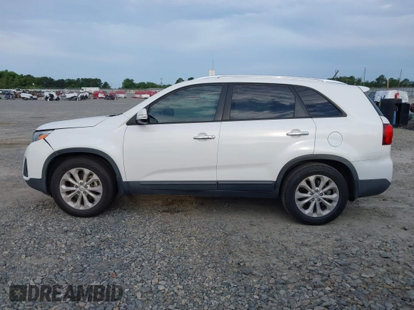 2015 Kia Sorento EX with VIN 5XYKU4A71FG636946, listed as a IAAI auction lot 42366976 with 195,100 mi miles and . Bid and sale history available at DreamBid. Image 14.