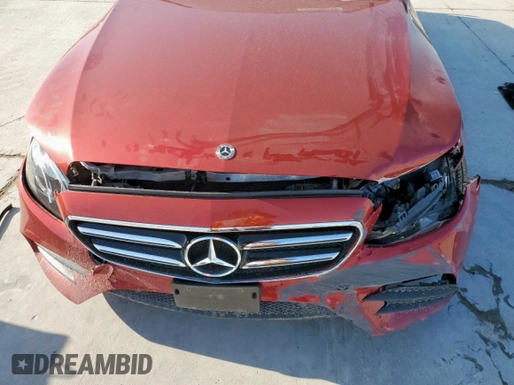 2019 Mercedes-Benz E 300 with VIN WDDZF4JB4KA542976, listed as a Copart auction lot 52230215 with Not Provided miles and Salvage Title. Bid and sale history available at DreamBid. Image 13.
