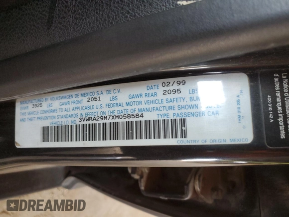 1999 Volkswagen Jetta GL z VIN 3VWRA29M7XM058584, wystawiony jako Copart lot #83714754 z przebiegiem 398 647 mil mil oraz Szkoda całkowita • Salvage title. Historia ofert i sprzedaży dostępna na DreamBid. Obrazek 12.
